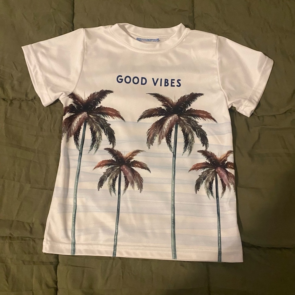 “Good Vibes” Tee Shirt, Size Small